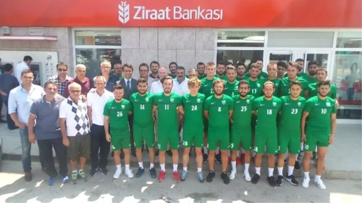 Altınova Belediyespor\'dan Anlamlı Destek