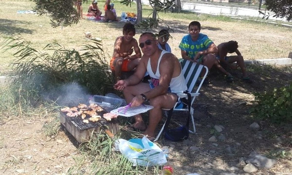 Burhaniye\'de Halterciler Piknik Yaptı