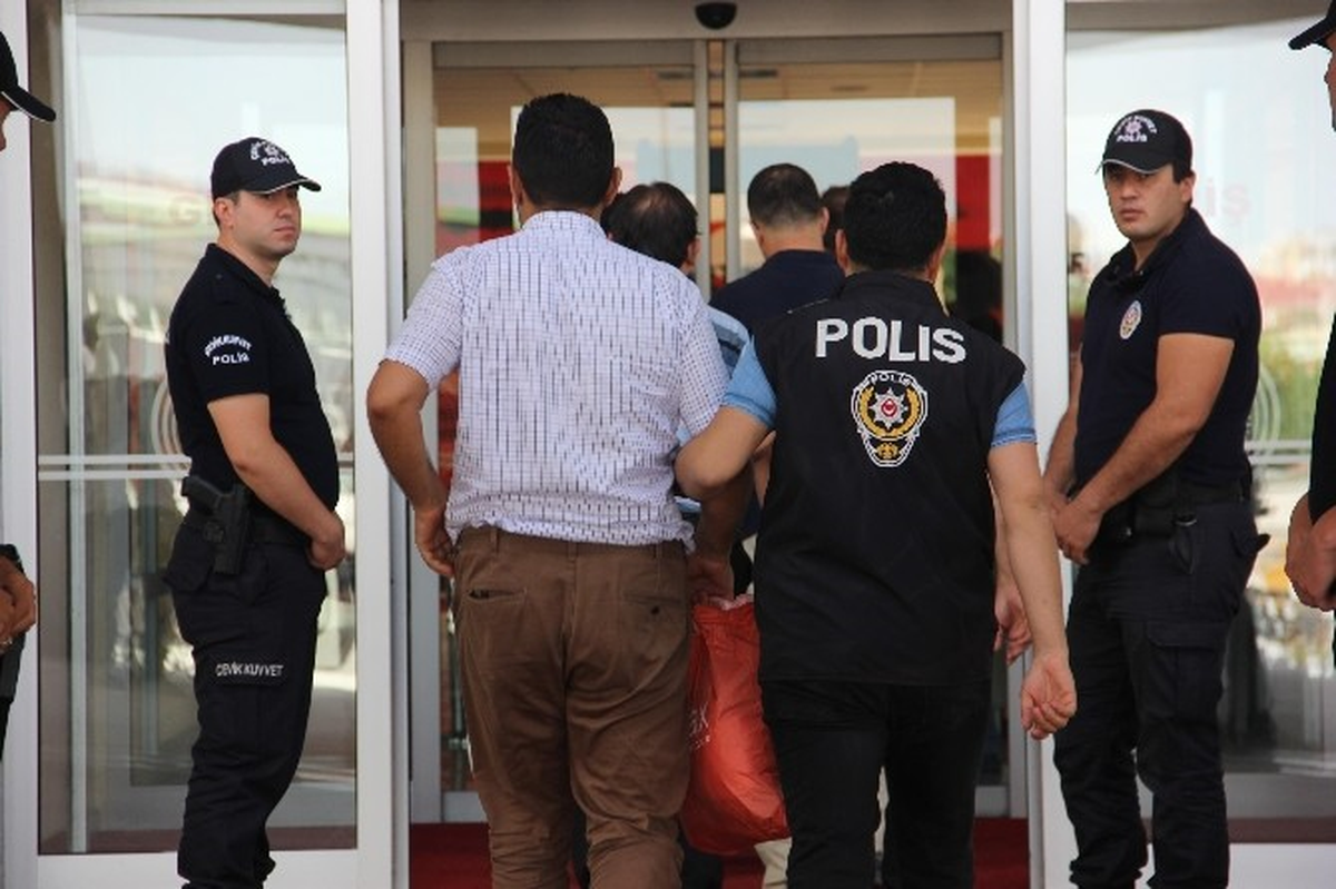 Edirne\'de Fetö İş Adamlarını Vergiyle Korkutmuş