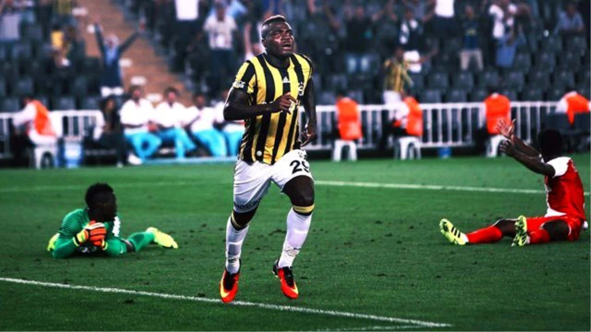 Emenike, Üstündeki Taraftar Baskısı Kalkınca Şova Başladı