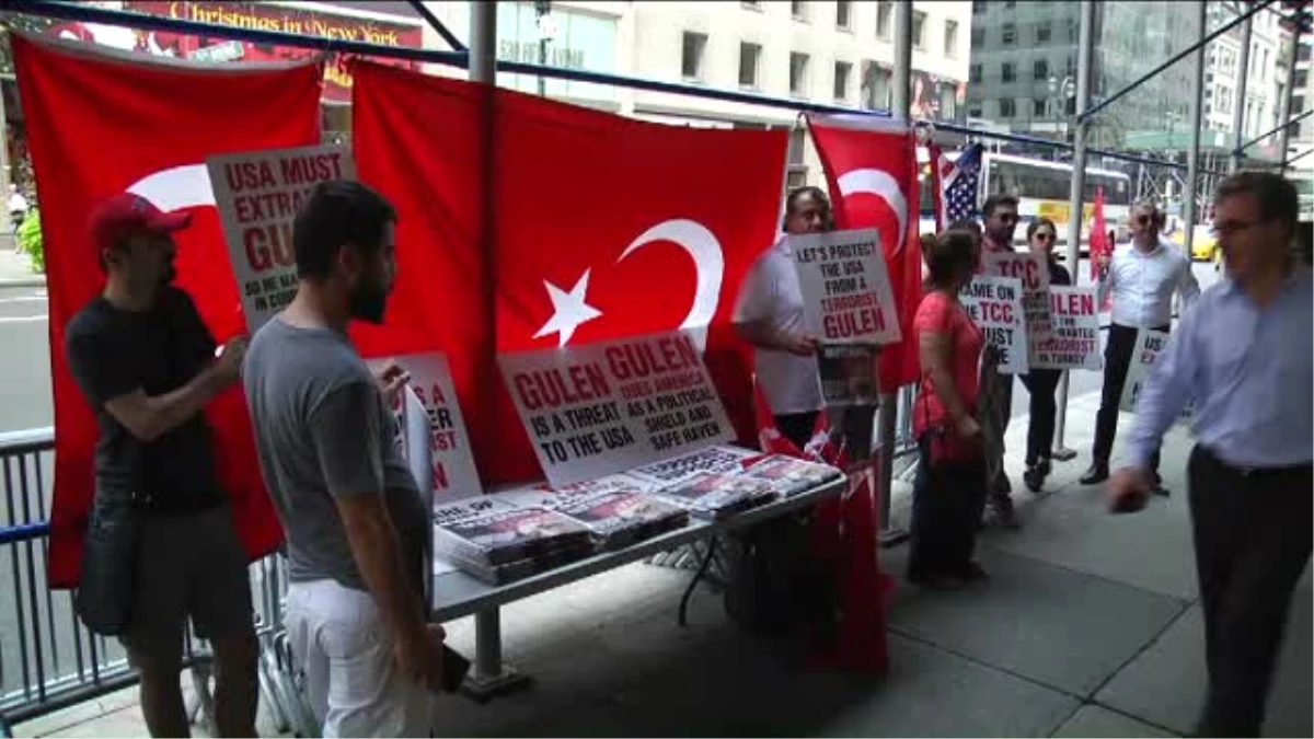 Fetö Elebaşı Gülen\'i Protesto İçin New York\'ta Buluştular