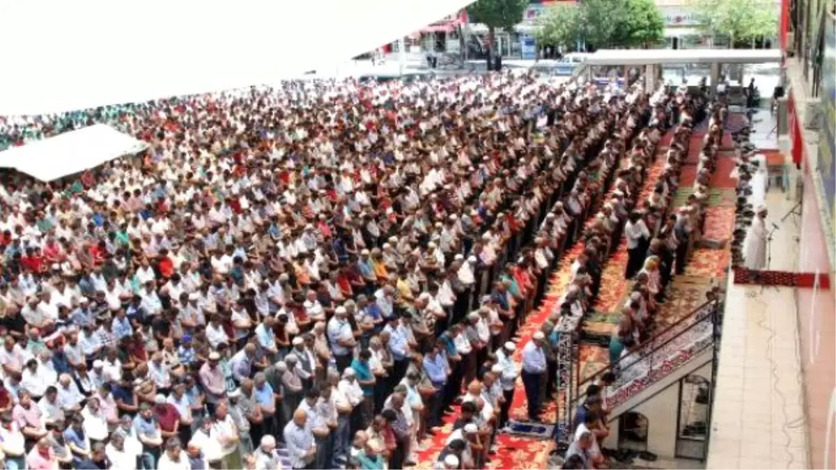 Fetö\'nün Darbe Girişimine Tepkiler