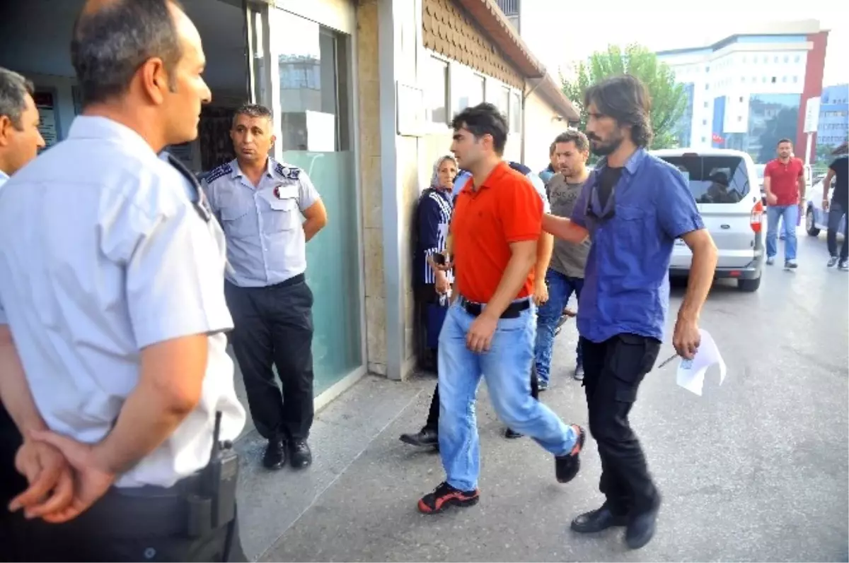 İzmir\'de Açığa Alınan Polislere Operasyon