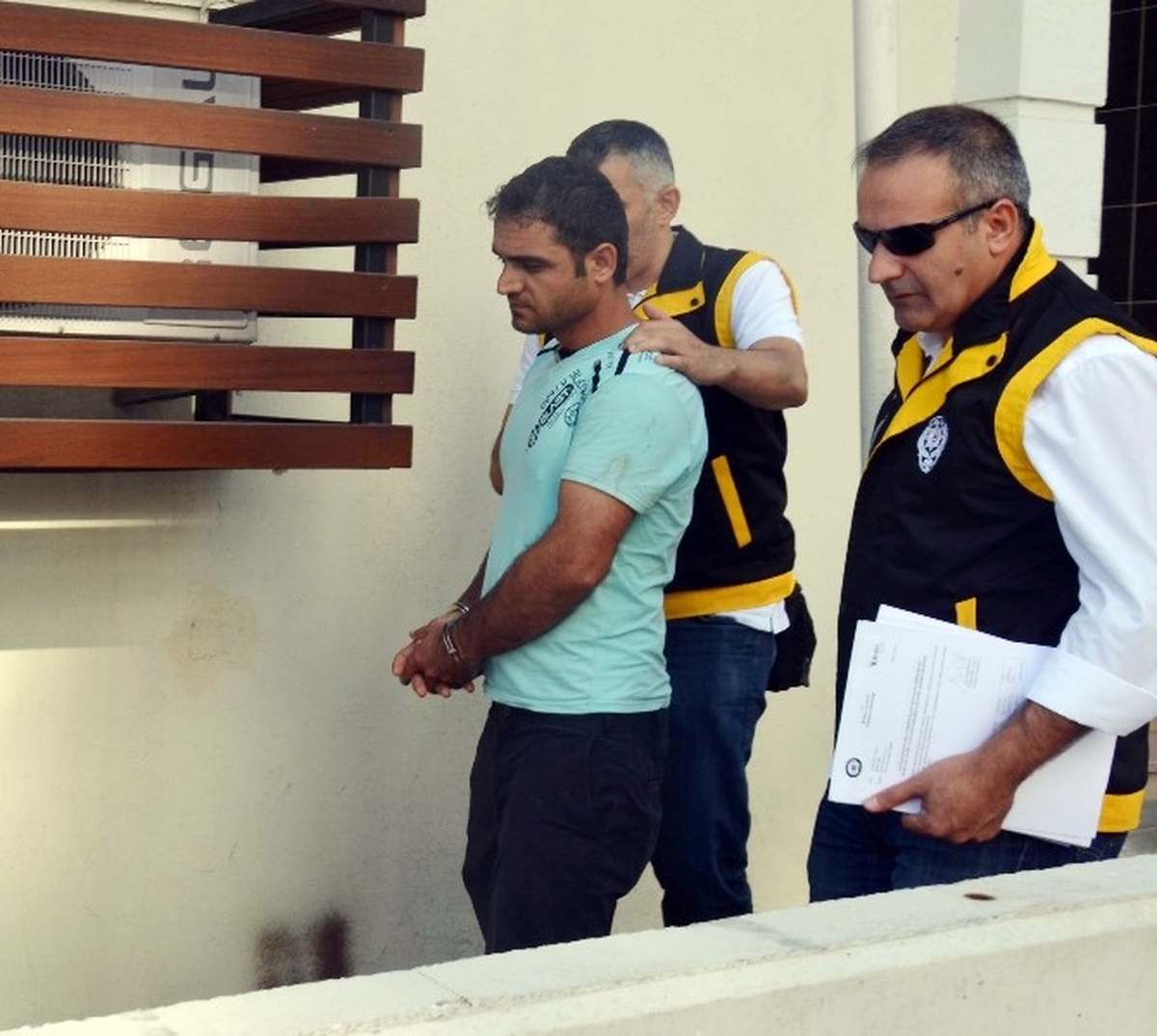 Bursa'da Kıskançlık Dehşeti! Komşusunun Kafasını Keserle Parçaladı