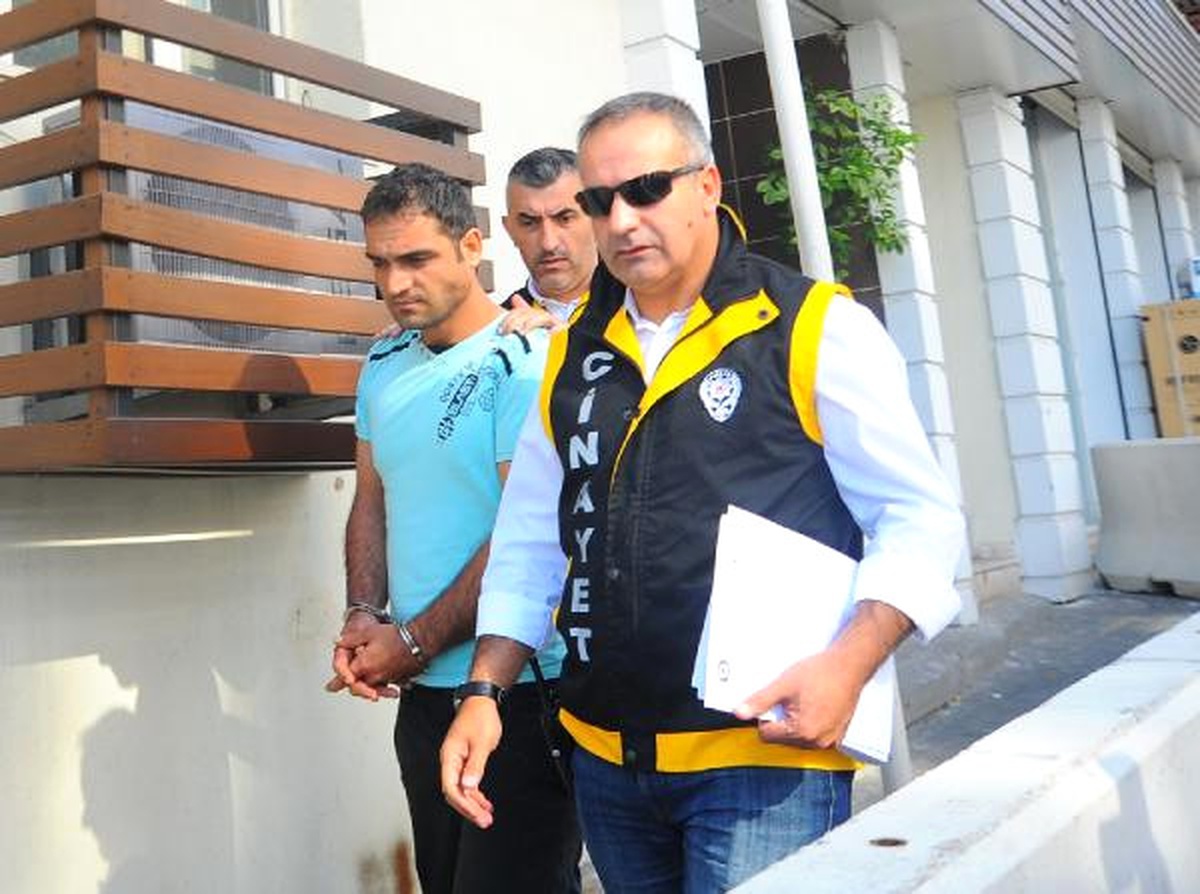 Komşusunu Keserle Öldüren İşçi Adliyede