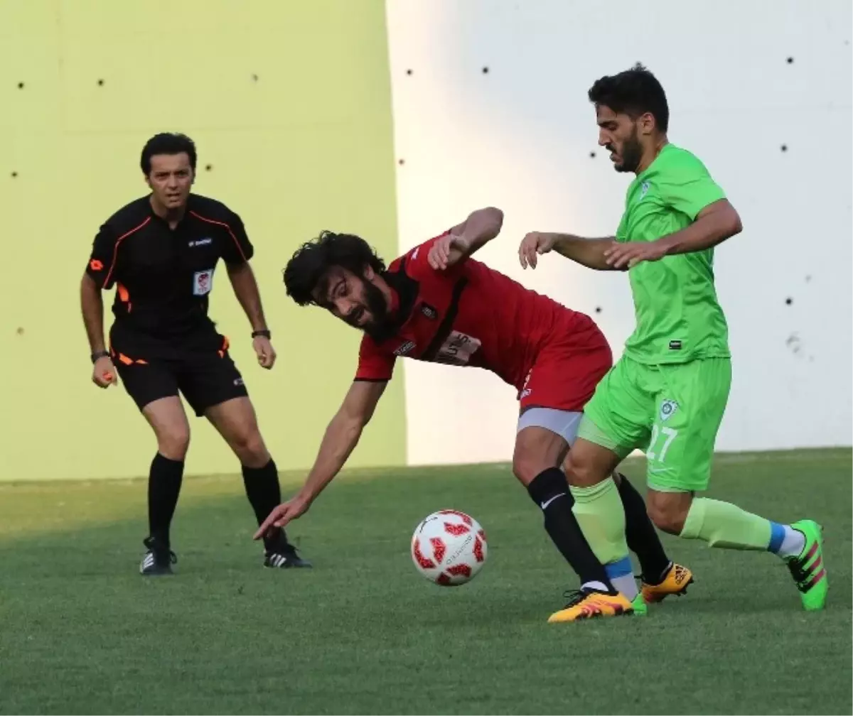 Manisa Bbsk- Utaş Uşakspor: 1-1