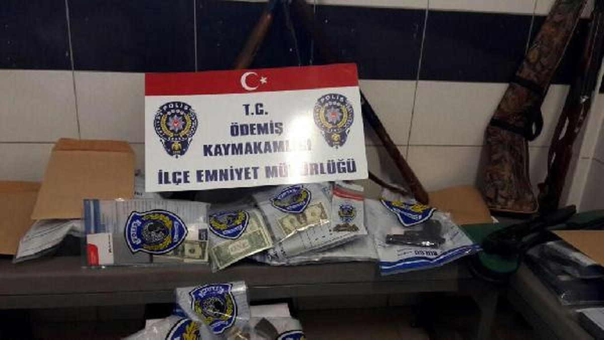 Ödemiş\'te 19 Esnaf ve Kamu Görevlisine Gözaltı