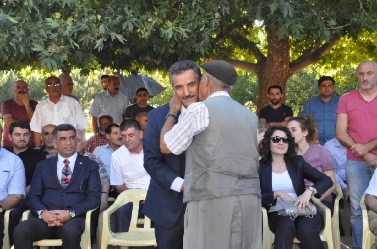 Tunceli\'de Cemevi ve Müftülükten "Birlik Lokması"