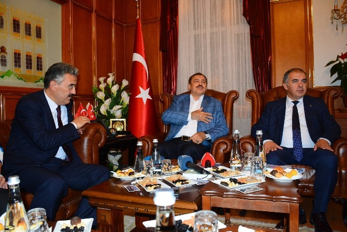 Bakan Eroğlu, 15 Temmuz Gecesi Yaşadıklarını Anlattı