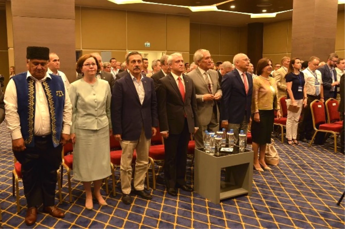 Başkan Ataç Kırım Tatar Kongresi\'nde Konuştu