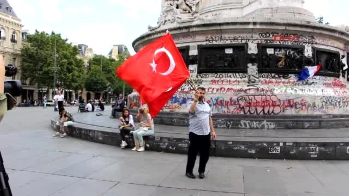 Dha Dış Haber - Republique Meydanı\'nda Darbeye Karşı Türk Stk\'lar Basın Açıklaması Yaptı