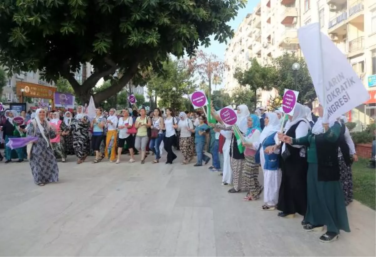 Hdp\'li Kadınlardan Demokrasi Nöbeti