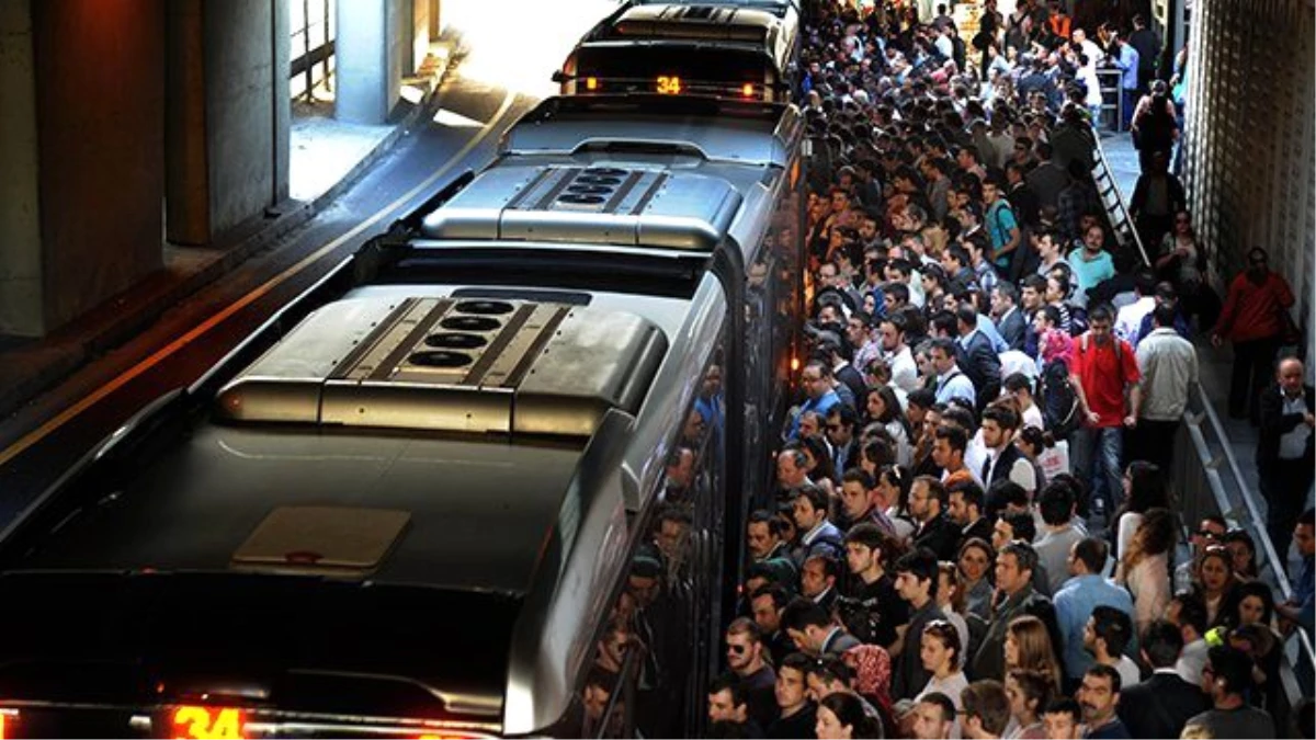 İstanbul\'da Toplu Taşıma Ücretlerine Zam Yapılacak mı?