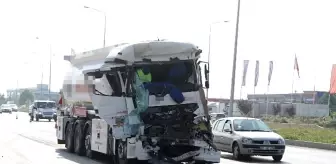 Motorin Yüklü Tanker Kamyona Çarptı: 1 Yaralı