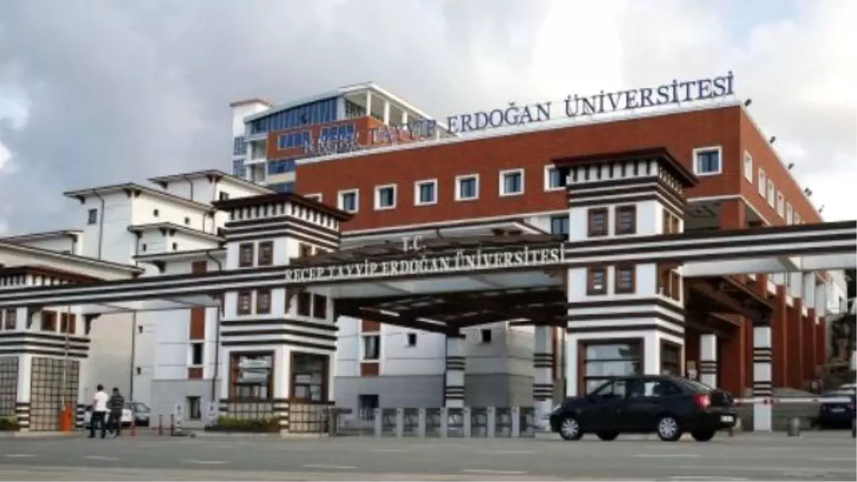 Recep Tayyip Erdoğan Üniversitesi\'nde 44 Personel Açığa Alındı