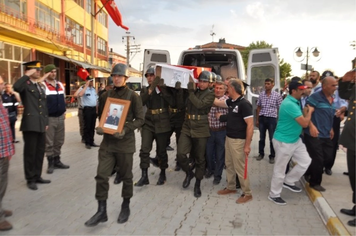 Şehit Uzman Çavuş Toprağa Verildi