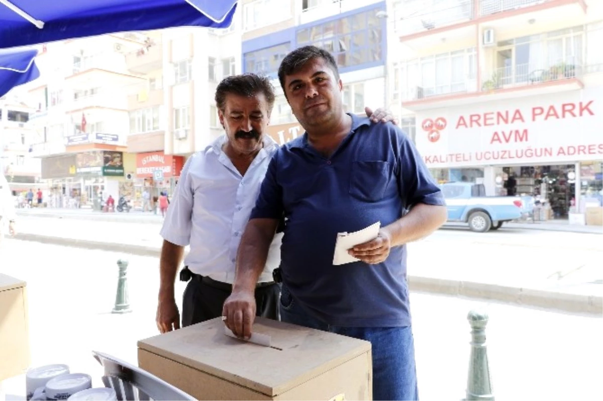 Antalyalılar 100 Milyon TL\'lik Proje İçin Sandık Başına Gitti