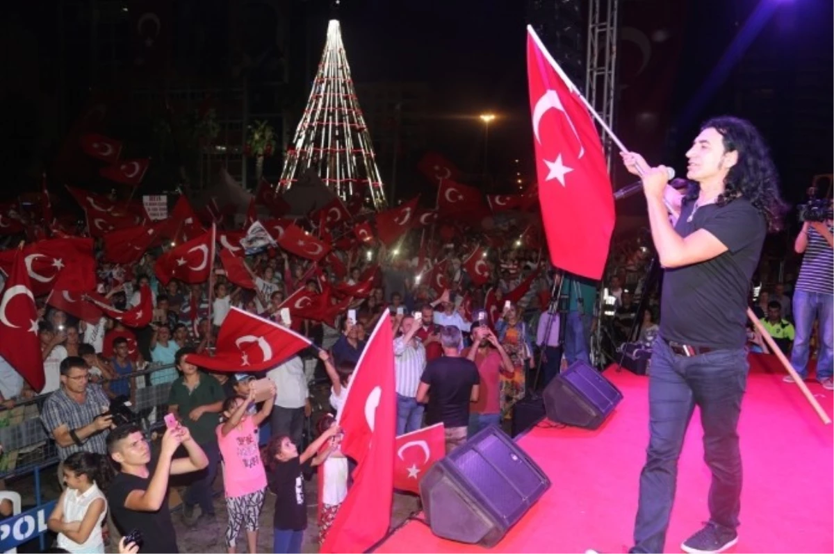 Başkan Çelikcan: "Bu Millet Bir Destan Daha Yazıyor"