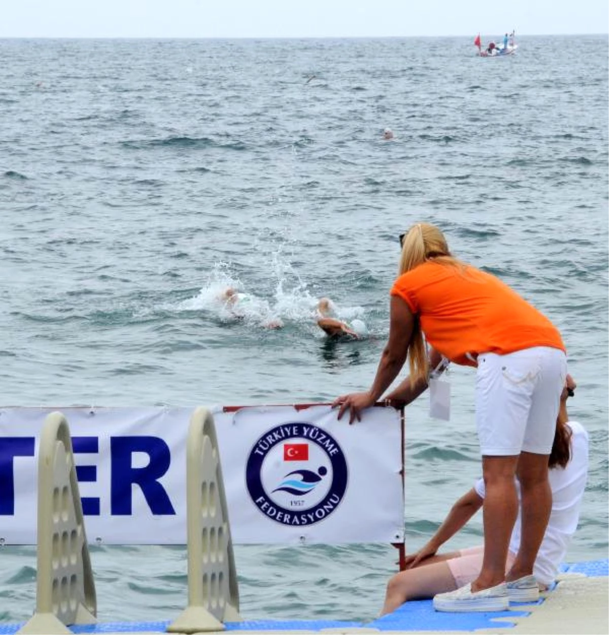 Giresun Adası\'ndan Kıyıya Açık Su Yüzme Yarışması