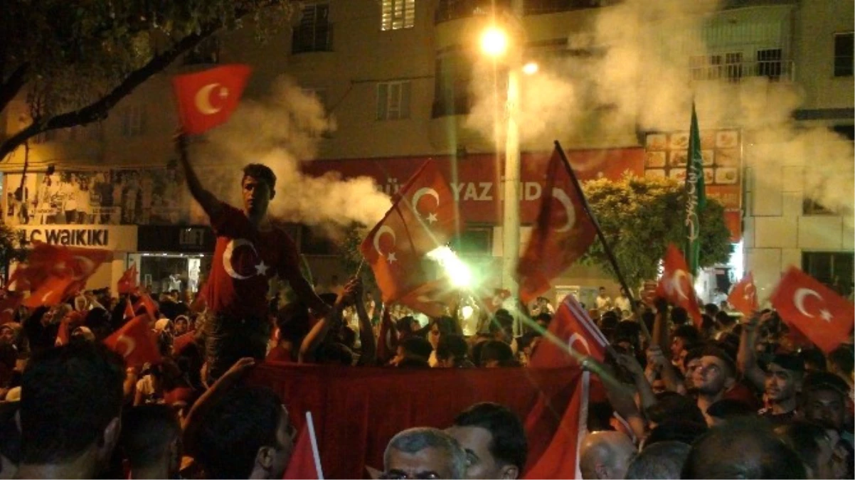 Kızıltepe\'de Demokrasi Nöbeti 16. Gününde de Devam Ediyor