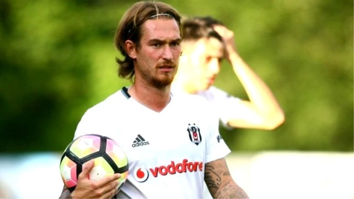 Ömer Şişmanoğlu: Beşiktaş\'tan Ayrılmayacağım
