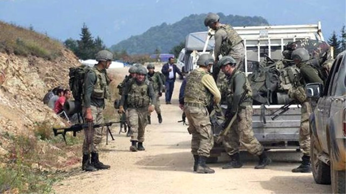 Teröristler Ordu\'da Köylüden Ekmek İsteyerek Jandarmayı Pusuya Düşürdü