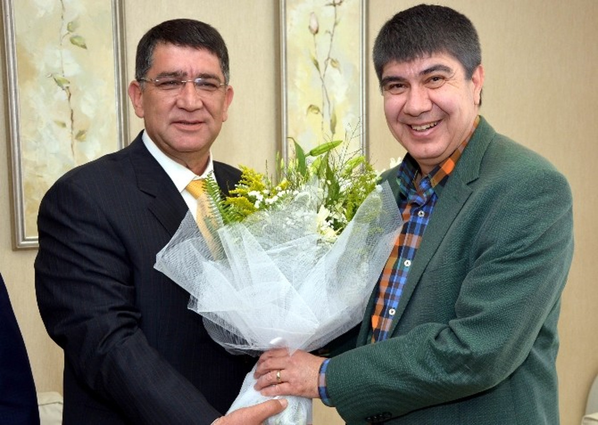 Aesob Başkanı Dere\'den Türel\'e "Devir" Teşekkürü