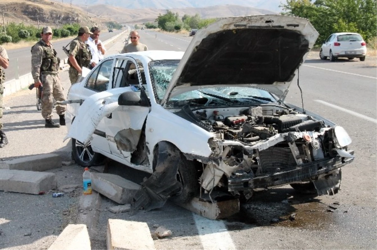 Elazığ\'da Trafik Kazası: 1 Ölü, 1 Yaralı