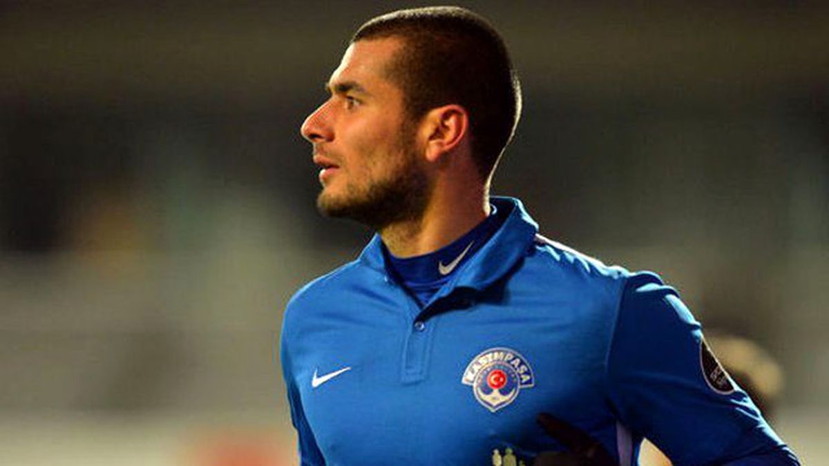 Galatasaray, Eren Derdiyok Transferini KAP'a Bildirdi.