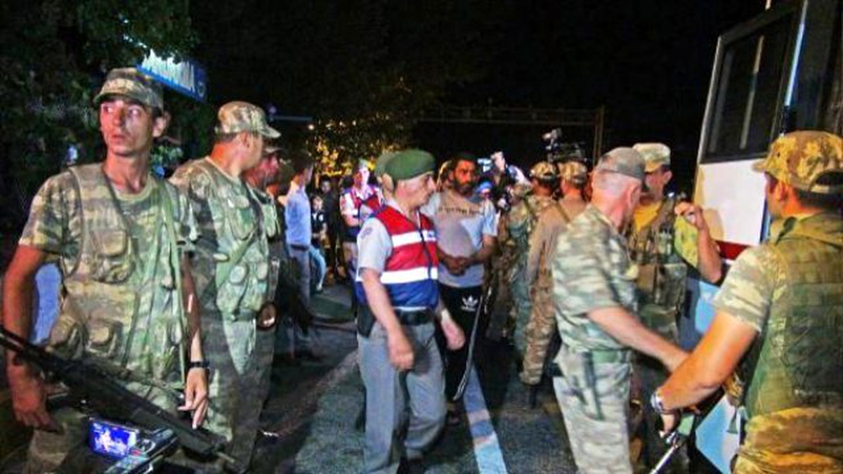 Marmaris\'te Otele Saldıran Firari Askerler İçin, Özel Kuvvetlerden Tim Geldi (5)