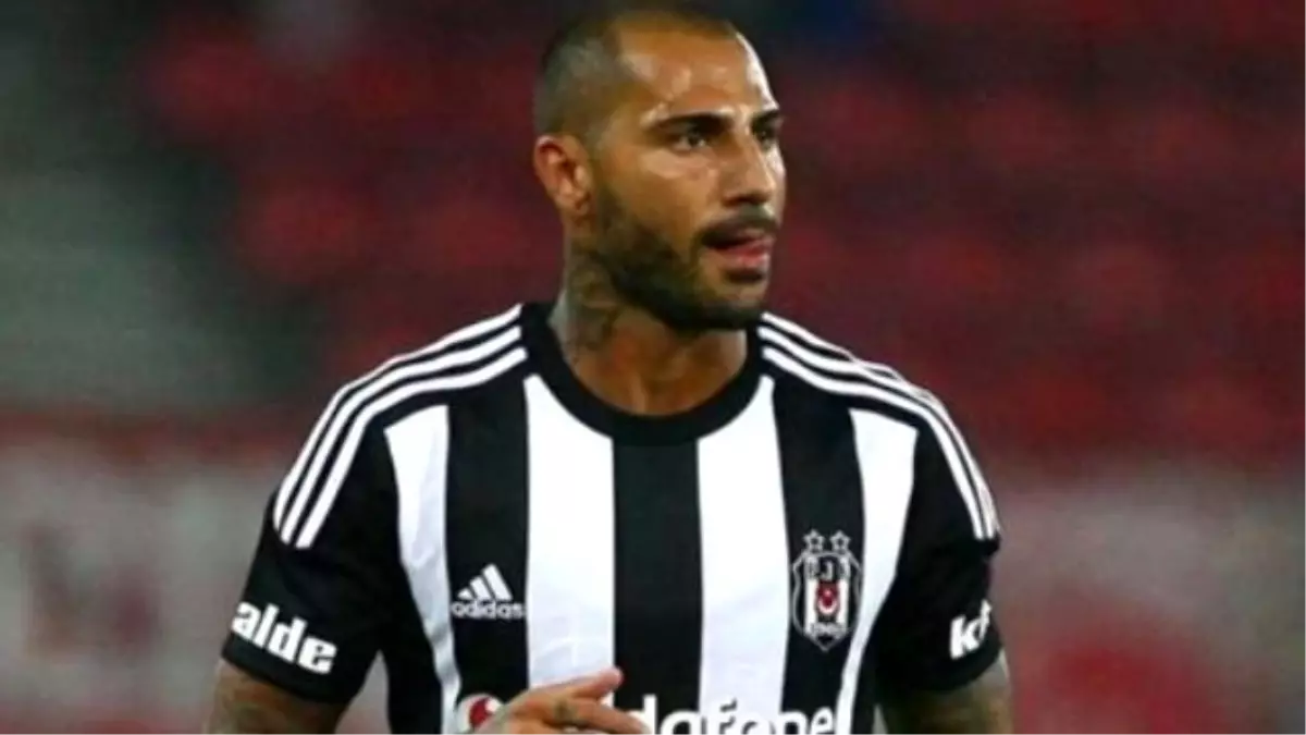 Quaresma\'nın Hayatı Kitap Oldu!