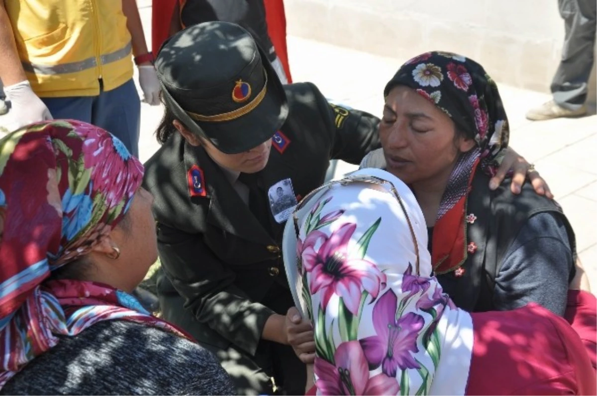 Şehit Jandarma Er Doğan Kaya Gözyaşları İçerisinde Son Yolculuğuna Uğurlandı