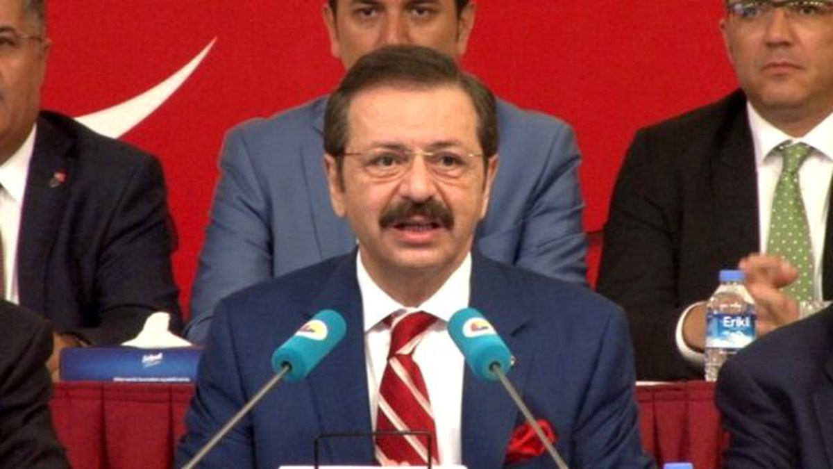 TOBB Başkanı Hisarcıklıoğlu ve TMO Genel Müdürü Kemaloğlu Demokrasi Nöbeti Tutan Vatandaşlara...
