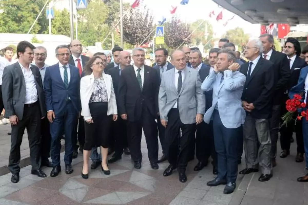 Uclg-Mewa Heyetinden Topbaş\'a Taziye Ziyareti