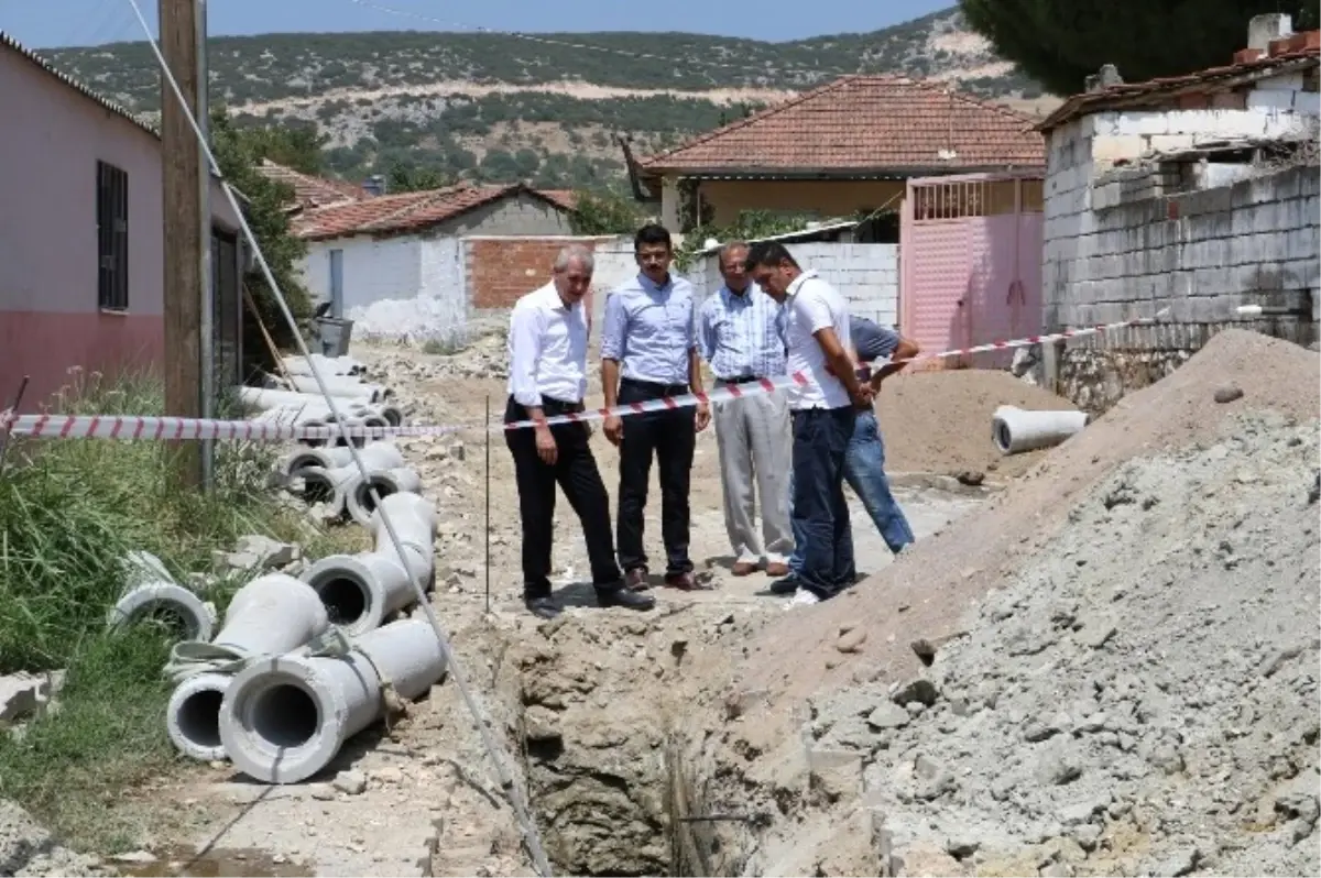 35 Yıllık Kanalizasyon Hattı Yenileniyor