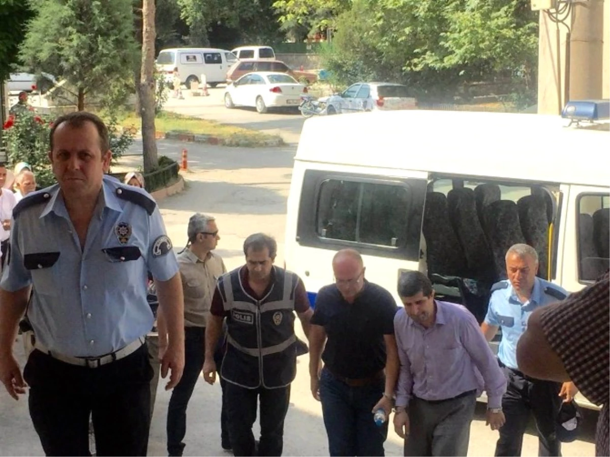 Akşehir\'de 3 İş Adamı Tutuklandı