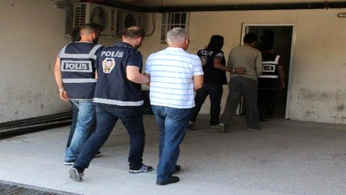 Elazığ\'da 24 Polis Adliyeye Sevk Edildi