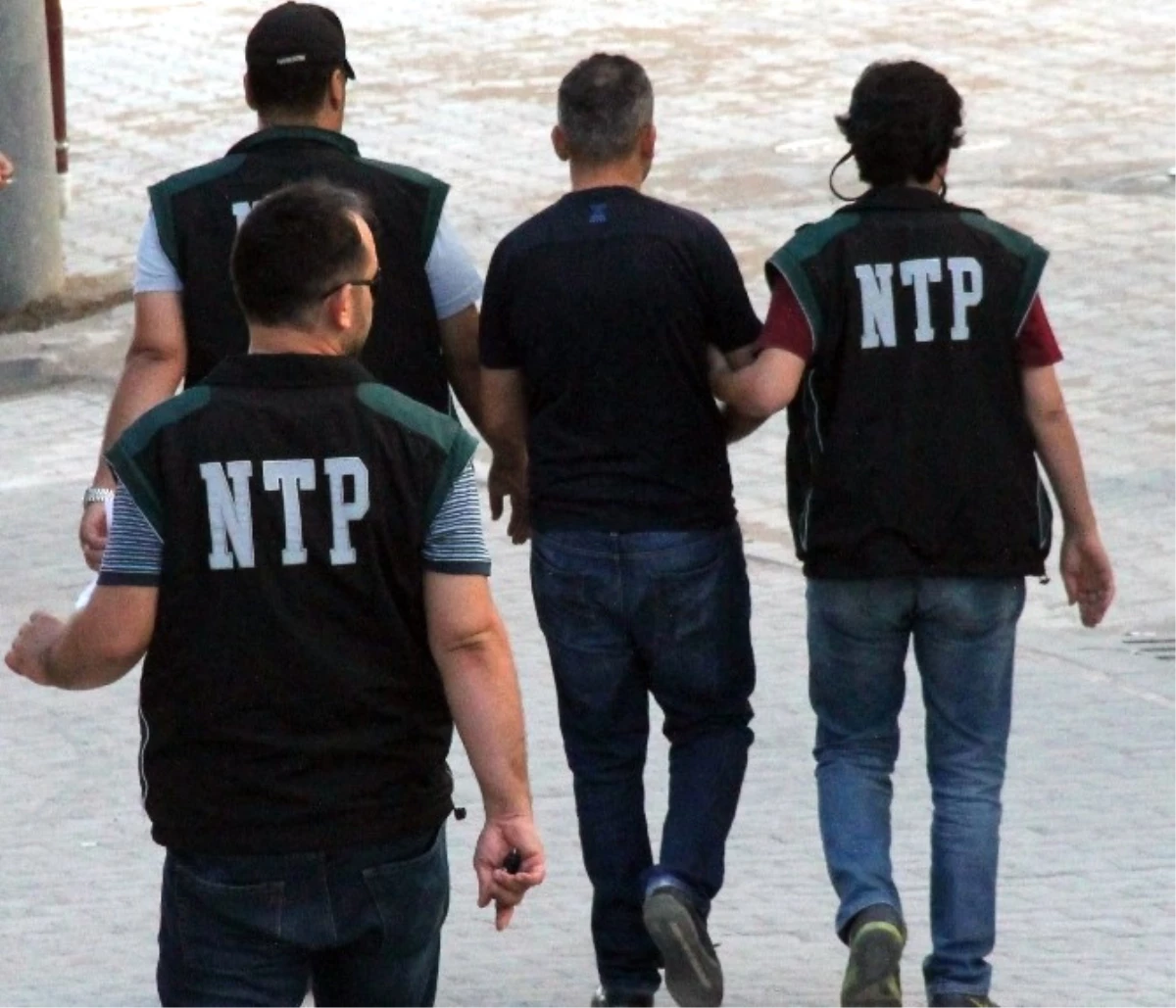 Elazığ\'da Fetö/pdy Operasyonlarında 155 Şüpheli Tutuklandı