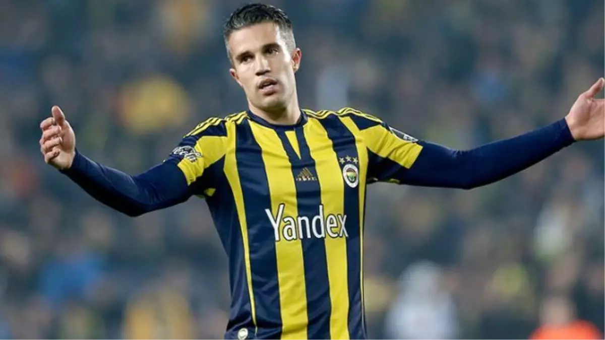 Fenerbahçe, Robin van Persie\'ye Gelen Komik Teklifleri Reddetti