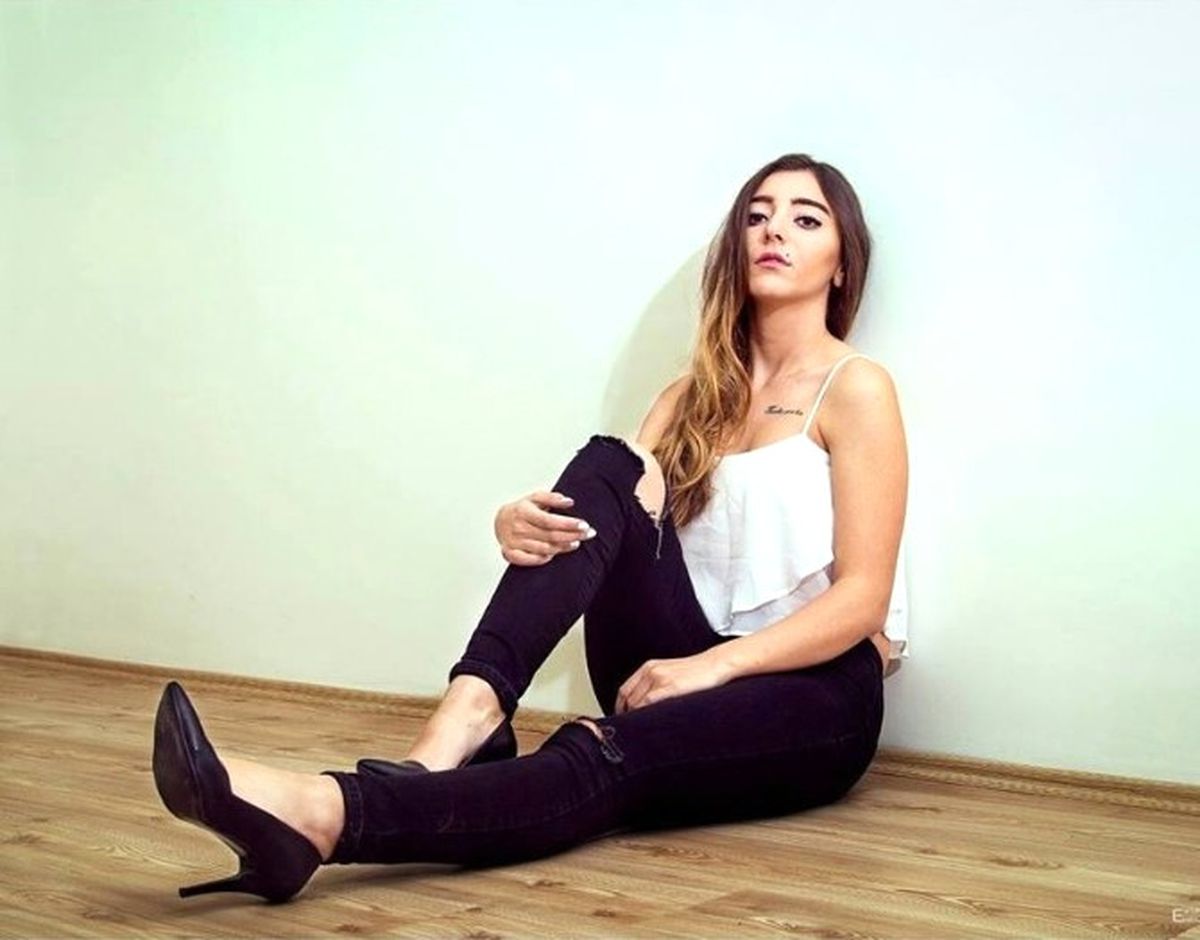 Genç Fotomodelin Katil Zanlıları Her Yerde Aranıyor