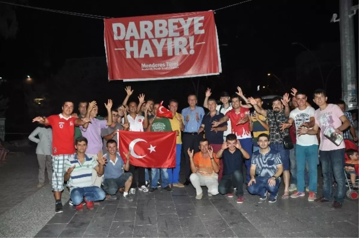 İşitme Engellilerden Demokrasi Nöbeti