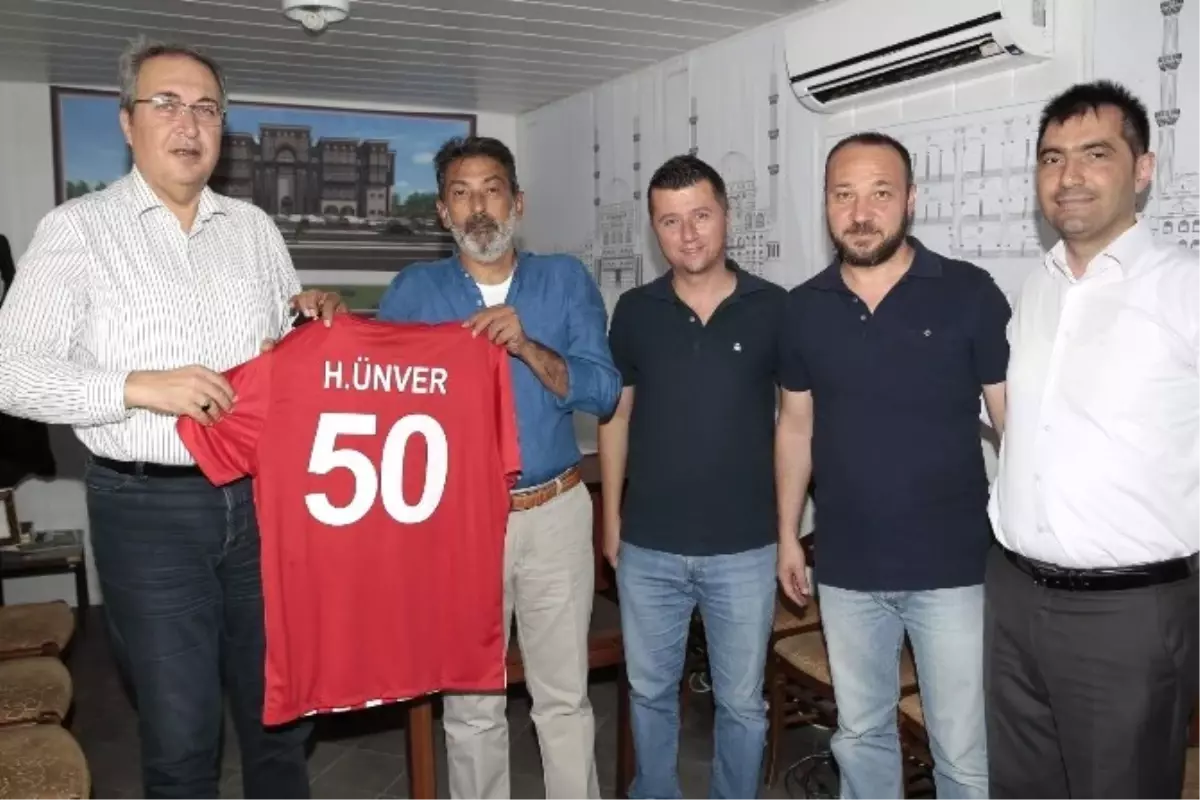 Nevşehirspor Yöneticilerinden Ünver\'e Ziyaret