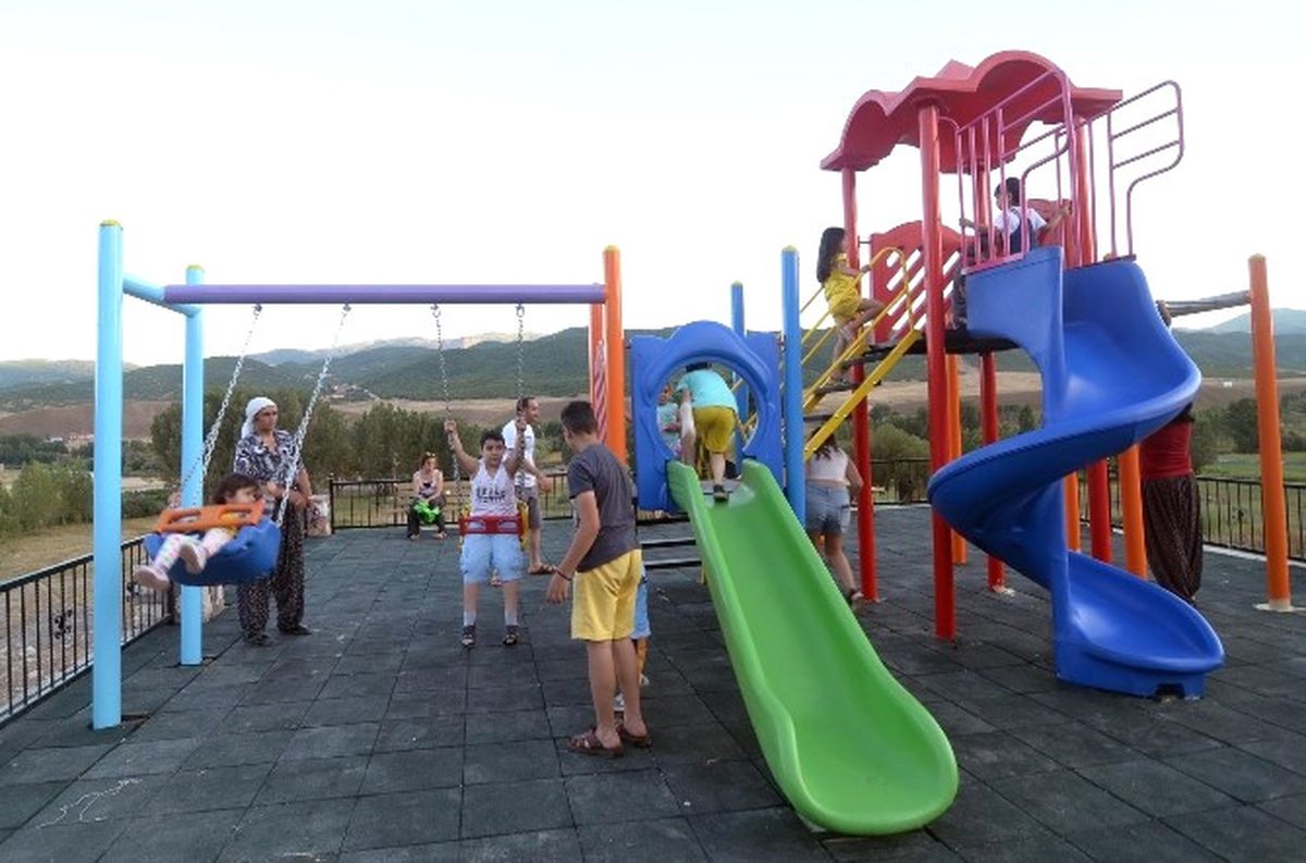 Ovacık Yeni Çocuk Parkına Kavuştu