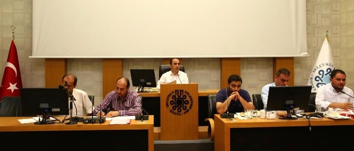 Selçuklu Belediye Meclisi Darbe Girişimini Kınadı ve Lanetledi