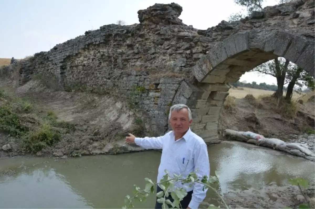 Tarihi Su Kemeri Gün Yüzüne Çıkıyor