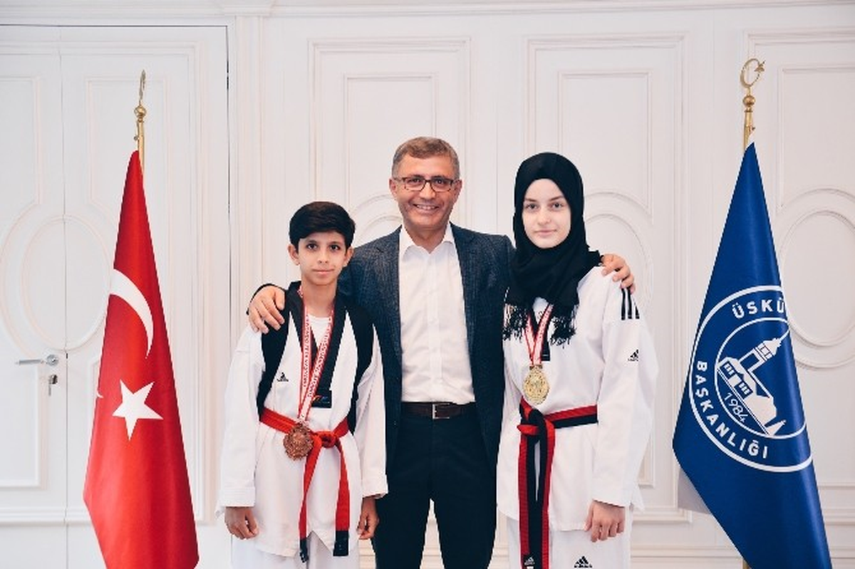 Üsküdar Belediyesi Tekvando Şampiyonlarını Ödüllendirdi
