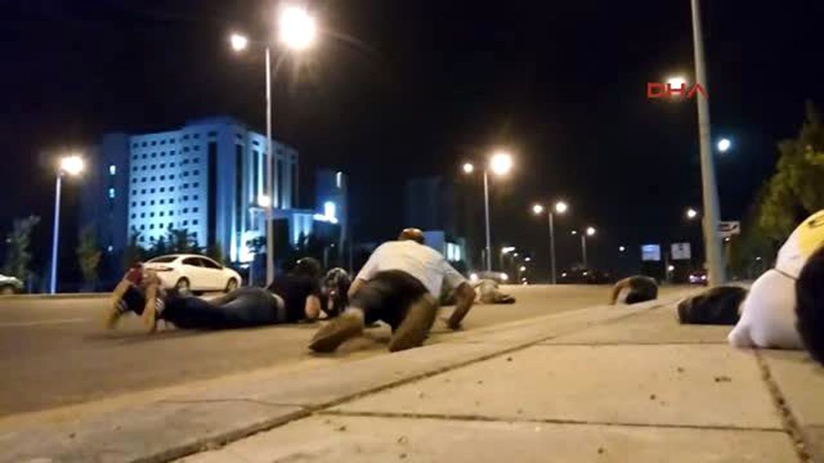 Darbe Gecesi Anne İle Oğlunun Arasında Geçen Diyalog Kameraya Yansıdı