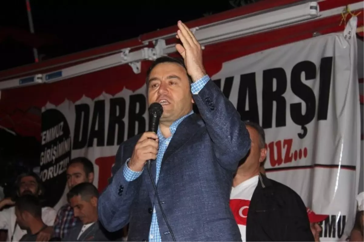 Ağrı\'da Demokrasi Nöbeti Sürüyor