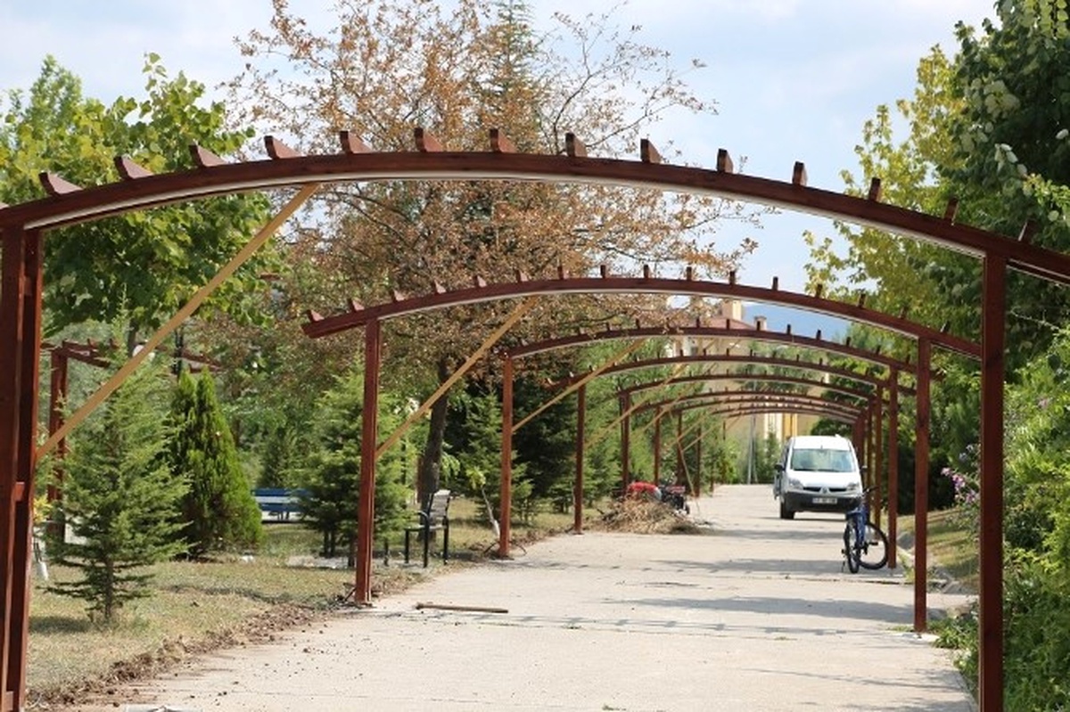 Atakent Mahallesine Dekoratif Aydınlatma