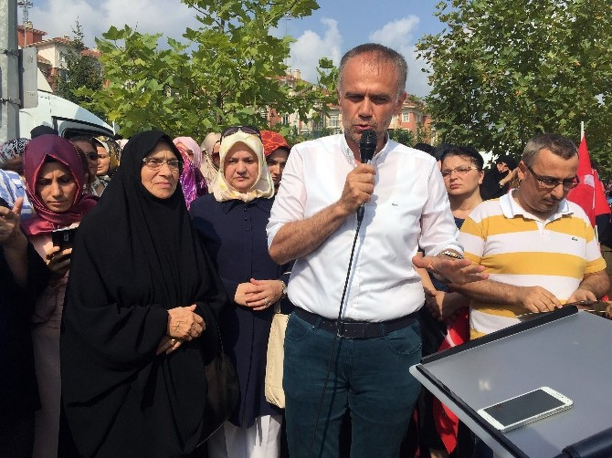 Çekmeköy\'de Her Şehide Bir Fidan